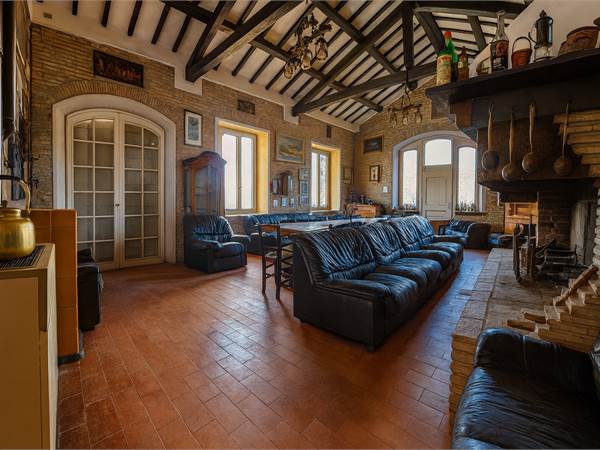 RESIDENZA STORICA ROMAGNOLA CON GIARDINO